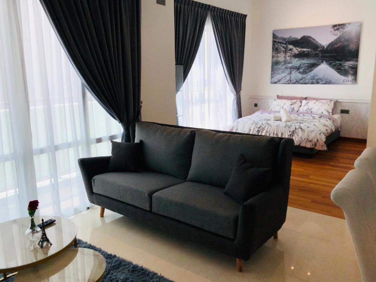 Tritower By Antlerzone Lägenhet Johor Bahru Exteriör bild